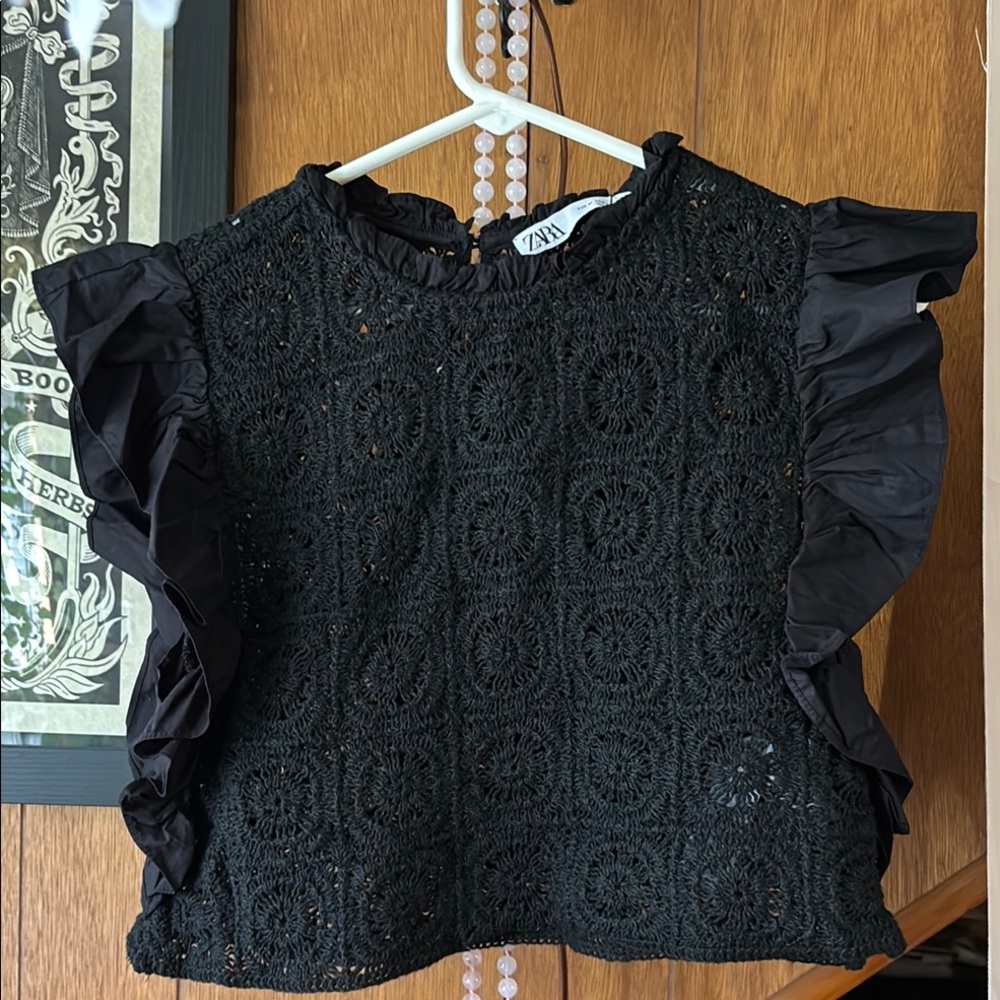 Zara Black Flutter Sleeve Blouse Crop Top M